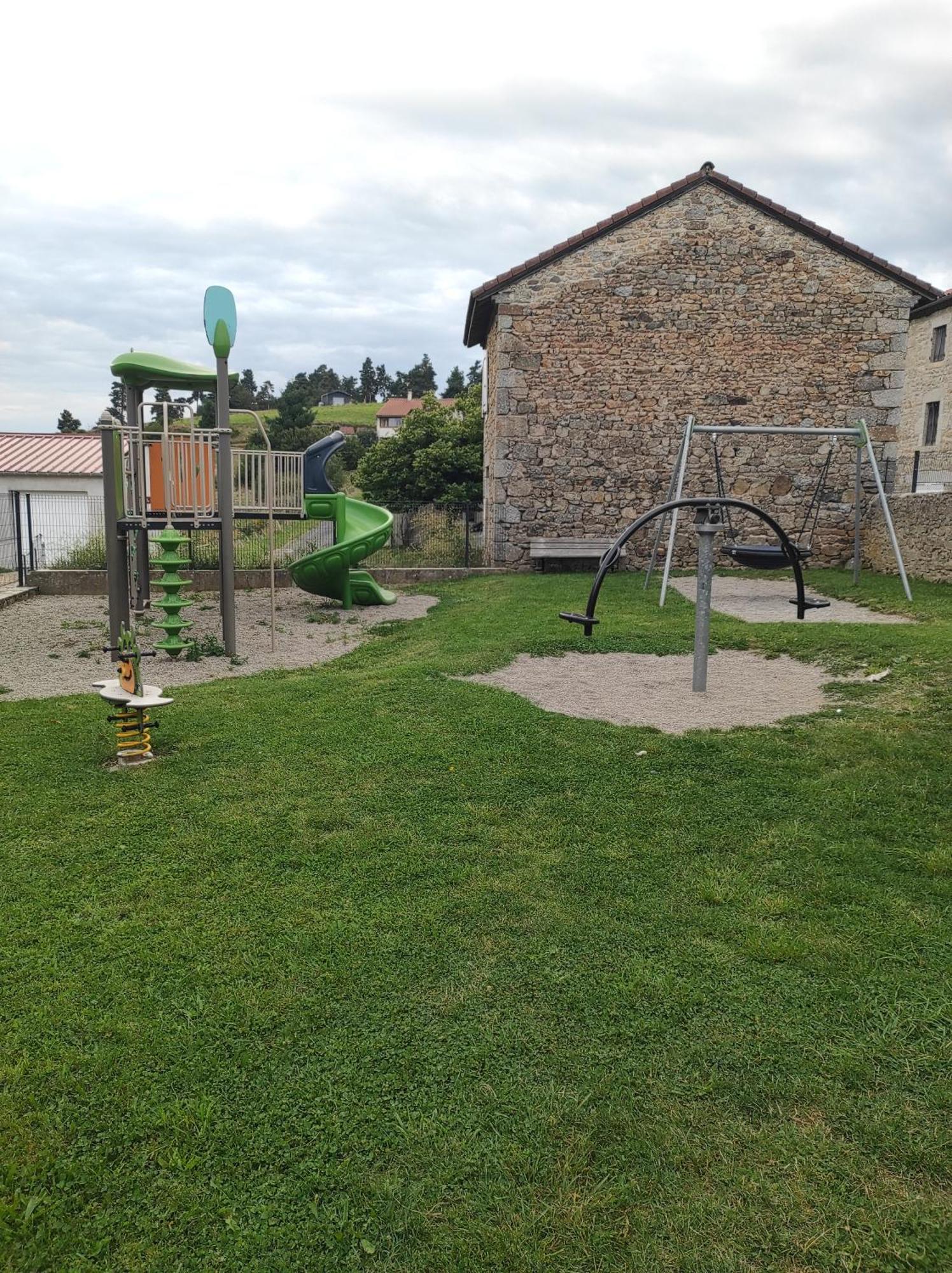 Appartement A La Campagne Venteuges Buitenkant foto